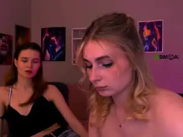 Chaturbate Live Sex Cam of mary_meow_hot
