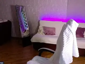 Chaturbate Watch Live Sex Cams of miss_emily19