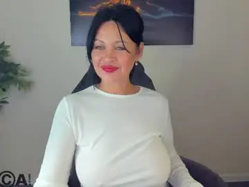 Chaturbate Live Sex Cam of sara_devills