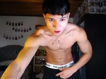 Chaturbate Best live sex cam show of saulomiralles
