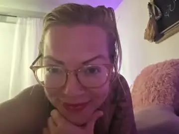 Chaturbate Sex Chat of yogimilflover