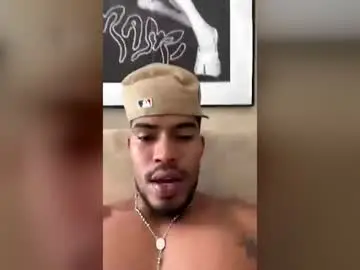 Chaturbate Live Sex Cam of manuel__brown