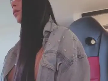 Chaturbate Best live sex cam show of miavero