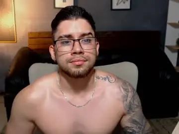 Chaturbate Free Live Porn of mike_montoya