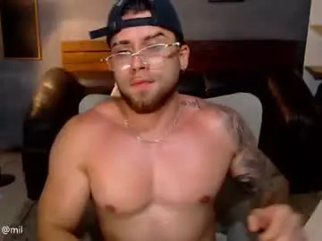Chaturbate Sex Cam of mike_montoya