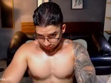 Chaturbate Best live sex cam show of mike_montoya