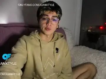 Chaturbate Free Porn Cam of juancamroom