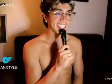 Chaturbate Nude Webcam of juancamroom