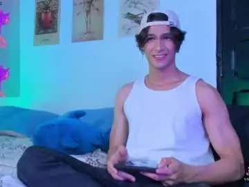 Chaturbate Live Sex Cam of black_skull22