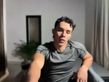 Chaturbate Live Sex Cam of joulianogreco1