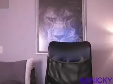 Chaturbate Live Sex Cam of alan_morrys