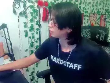 Chaturbate Free Live Porn of andy_gray01