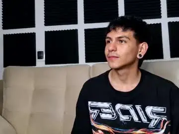 Chaturbate Free Porn Cam of austin_falcon
