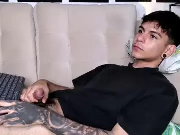 Chaturbate Sex Cam of austin_falcon