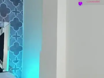 Chaturbate Adult Webcam of adele_cruzz