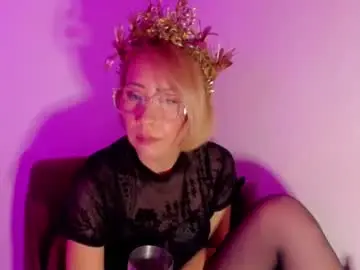 Chaturbate Live Sex Cam of goldengirlrose