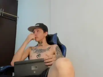 Chaturbate Free Porn Cam of nick_tattooedguy