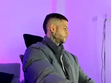 Chaturbate Live Sex Cam of _jamesleandros