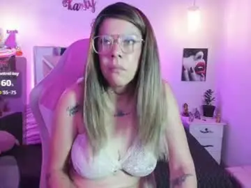 Chaturbate Live Sex Cam of karly_moonn