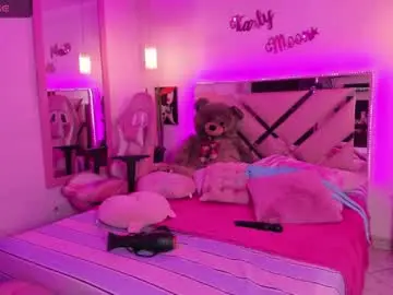 Chaturbate Live Porn of karly_moonn