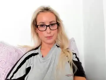 Chaturbate Watch Live Sex Cams of missy_matrix
