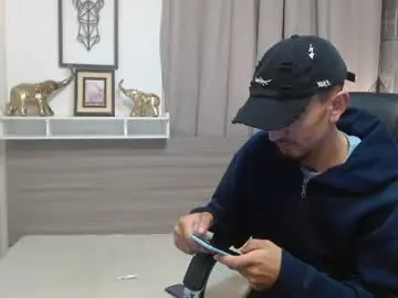 Chaturbate Best live sex cam show of mykecastle