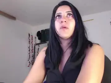 Chaturbate Best live sex cam show of hilari18