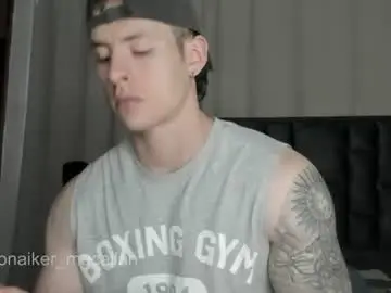 Chaturbate Nude Webcam of jhonny_macallan