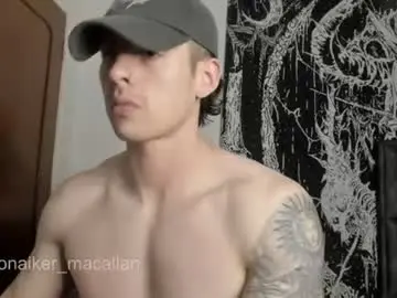 Chaturbate Live Sex Cam of jhonny_macallan