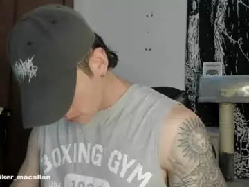 Chaturbate Live Sex Cam of jhonny_macallan