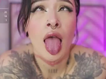 Chaturbate Live Sex Cam of madissonpayton