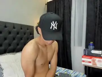 Chaturbate Live Sex Cam of ricky_backus