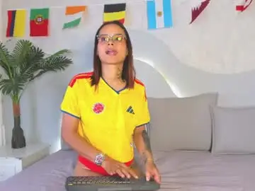 Chaturbate Live Porn of zafiro_n_amber