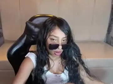 Chaturbate Private Sex Chat of adarasuri_v
