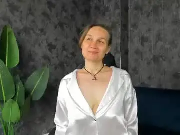 Chaturbate Live Sex Cam of lillian_white1