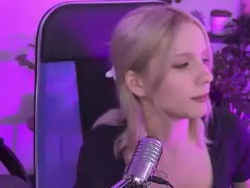 Chaturbate Free Porn Cam of aurorawrenfield