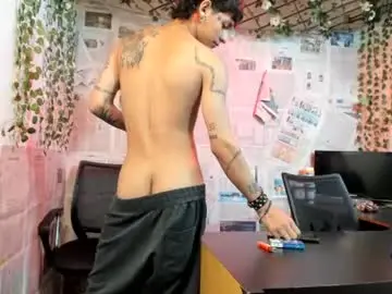 Chaturbate Live Sex of alexandluke1