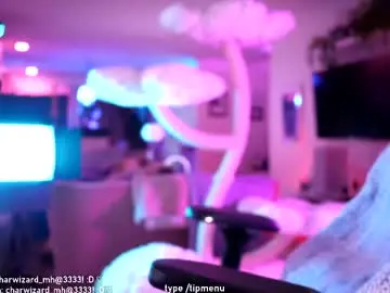 Chaturbate Free Live Porn of misshowl