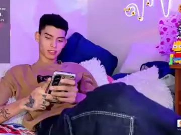 Chaturbate Sex Cam of philips_jhon
