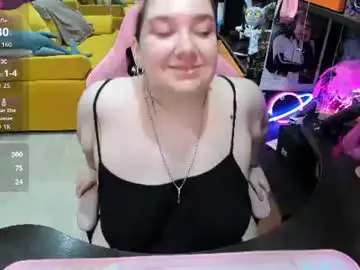 Chaturbate Live Sex Cam of softie_sofy
