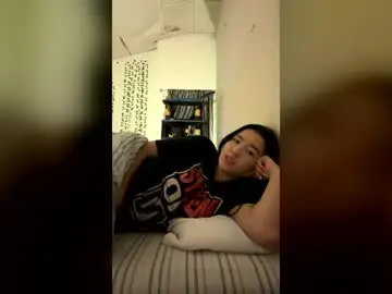 Chaturbate Adult Video Chat of emma_johnson_