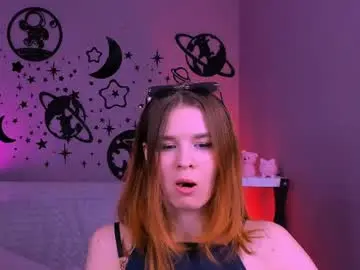 Chaturbate Live Sex Cam of angie_foxy
