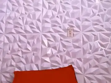 Chaturbate Free Porn Cam of carolinelover_35
