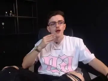 Chaturbate Live Sex Cam of felixstark