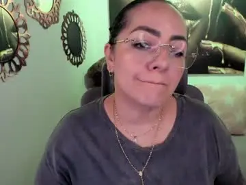 Chaturbate Nude Webcam of marianalopez81