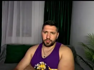 Chaturbate Live Sex Cam of gold_alpha_boy