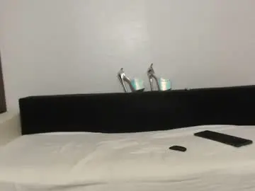 Chaturbate Free Porn Cam of larataylorrr