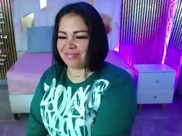 Chaturbate Live Sex Cam of martina_tay