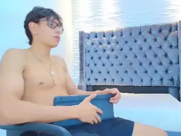Chaturbate Free Porn Cam of lenny_knox2