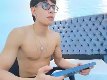 Chaturbate Private Sex Chat of lenny_knox2